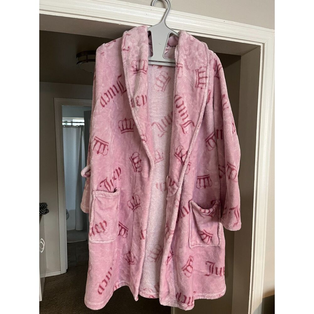 Juicy Couture Women’s L/XL Pink Plush Crown Logo Robe No Belt